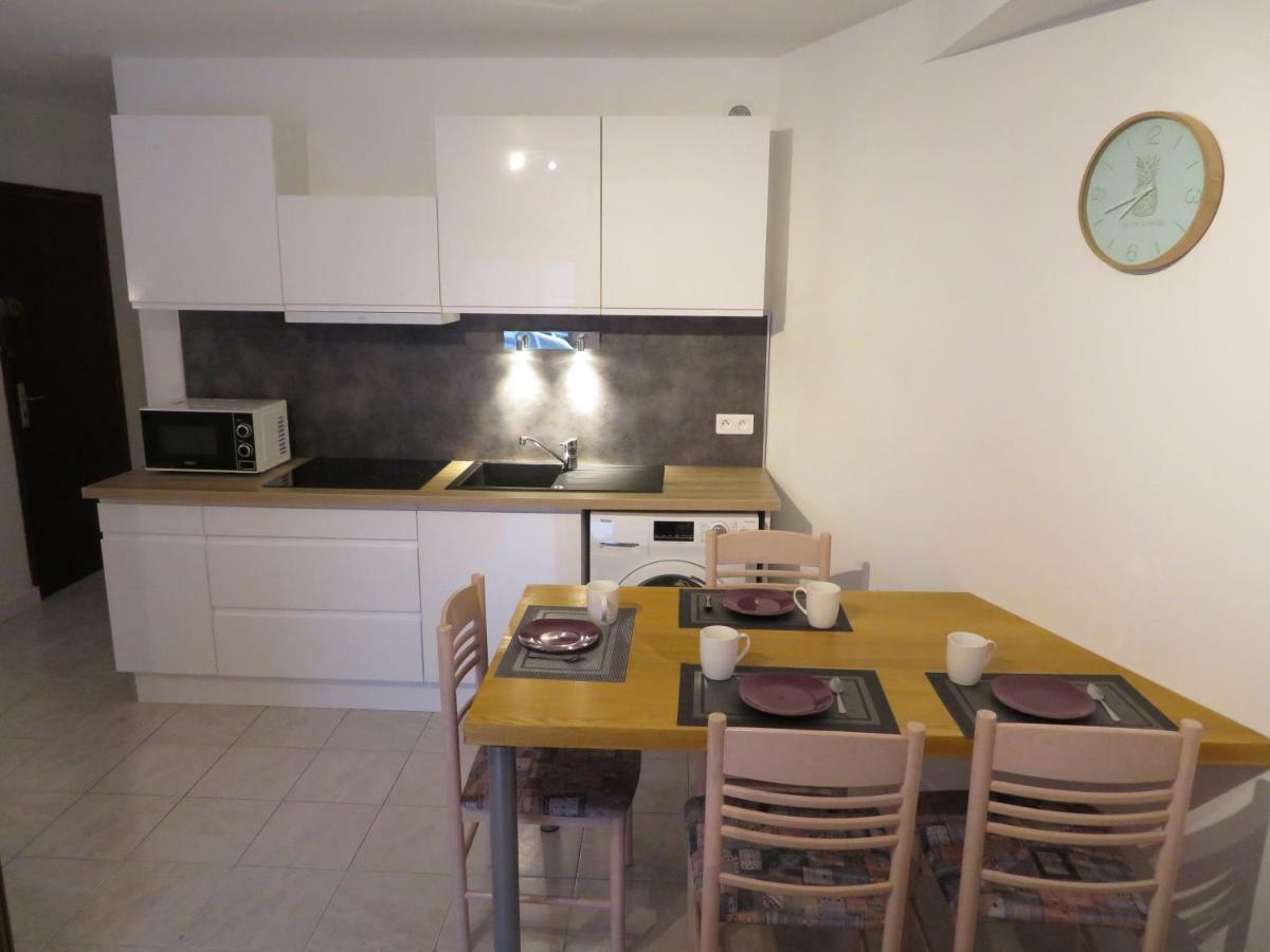 Le Studio "La Plage" 3 Etoiles Face A La Mer Benodet Exterior photo
